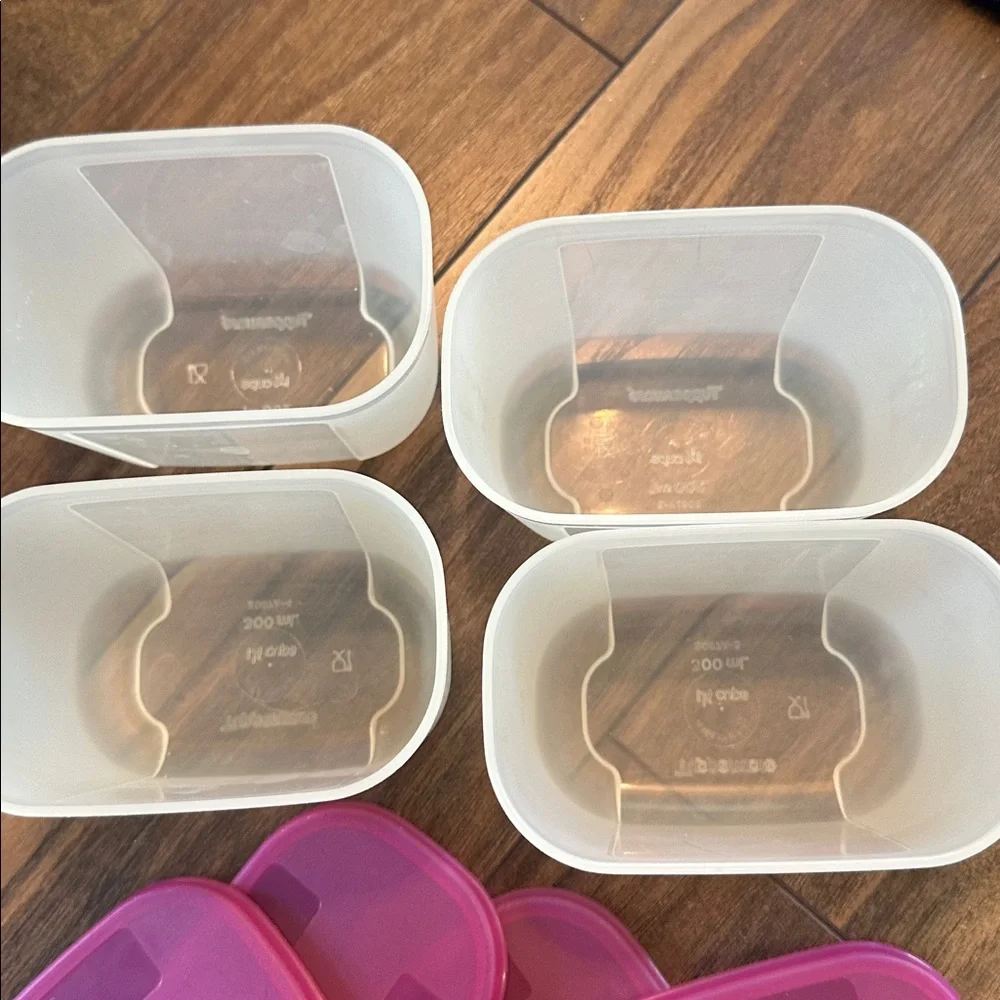 Tupperware Freezer Mate Set of 4 little plastic containers - 1 1/4 cups / 300 mL
